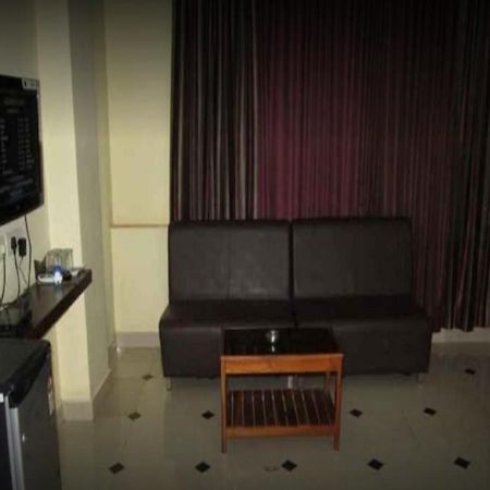Sap Residency Hotel Tirupur Kültér fotó